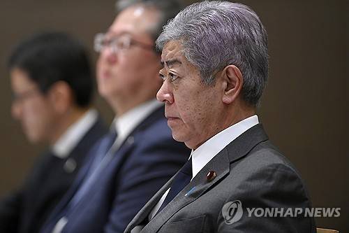 이와야 다케시 일본 외무상 [EPA 연합뉴스 자료사진. 재판매 및 DB 금지]