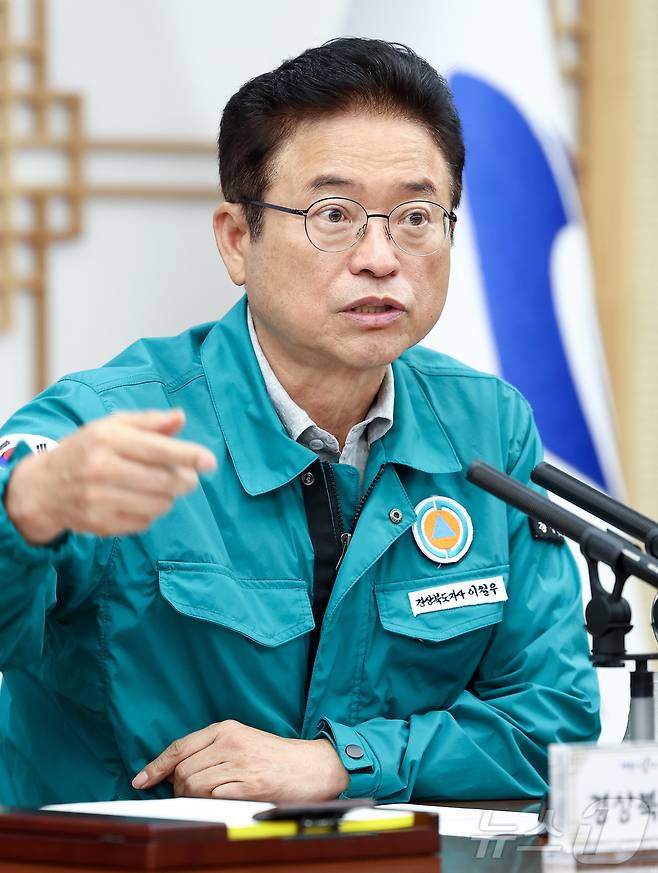 이이철우 경북지사는 31일 발표된 한미 관세협상 타결 소식에 대해 “기회와 위기가 공존한다”며 복합적인 입장을 밝히고 있다. ⓒ News1 김대벽기자