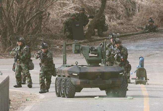 지난 3월12일 경기 파주시 무건리 훈련장에서 2025년 FS/TIGER 연습 일환으로 열린 ‘한미 연합 WMD 제거작전 훈련’. 사진공동취재단