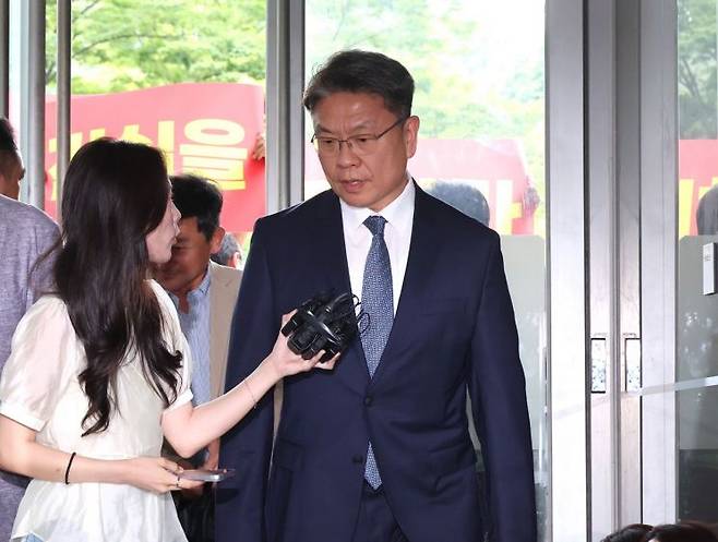 이시원 전 대통령실 공직기강비서관이 31일 서울 서초구 순직해병특검 사무실에 출석하고 있다. 연합뉴스