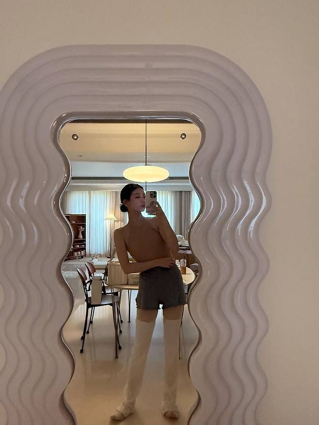 인스타그램 @skuukzky