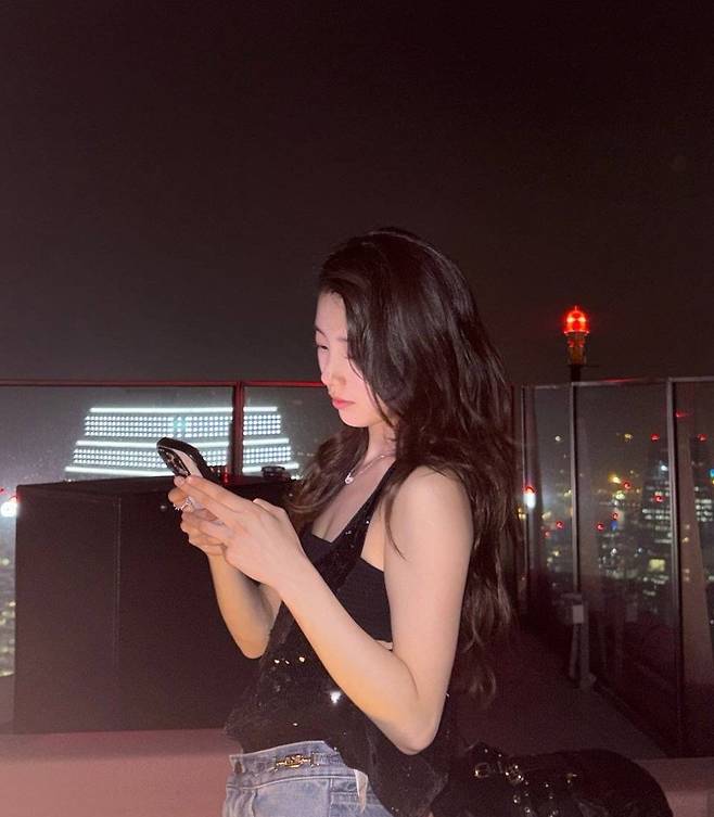 인스타그램 @skuukzky