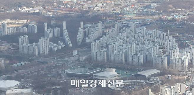 서울 송파구 롯데월드 서울스카이에서 바라본 올림픽선수촌 아파트 전경 [매경DB]