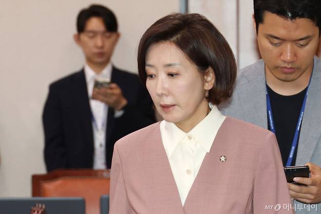 (서울=뉴스1) 이광호 기자 = 나경원 국민의힘 의원이 17일 오전 서울 여의도 국회 산업통상자원위원회 전체회의장에서 열린 김정관 산업통상자원부 장관 후보자 인사청문회에 참석하고 있다.  2025.7.17/뉴스1  Copyright (C) 뉴스1. All rights reserved. 무단 전재 및 재배포,  AI학습 이용 금지. /사진=(서울=뉴스1) 이광호 기자