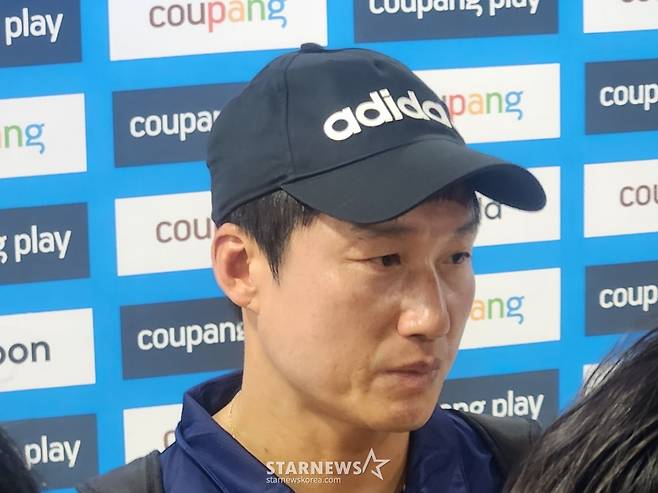 뉴캐슬 유나이티드와 경기 후 이정효(광주FC 감독) 팀K리그 수석코치가 취재진의 질문에 답하고 있다. /사진=박건도 기자