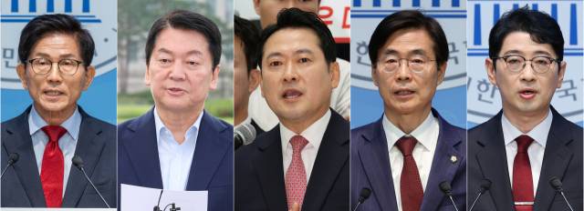 국민의힘은 8·22 전당대회 당 대표 후보 등록 마감 결과 김문수 전 고용노동부 장관, 안철수 의원, 장동혁 의원, 조경태 의원, 주진우 의원(왼쪽부터,가나다순) 등 총 5명이 신청했다고 31일 밝혔다. 사진은 당 대표 출마 선언 기자회견을 하는 5인의 당권 주자들. 연합뉴스