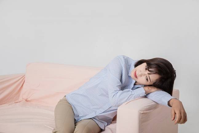 갱년기에는 몸에 열이 오르며 밤잠을 설치기 일쑤다. [사진=클립아트코리아]