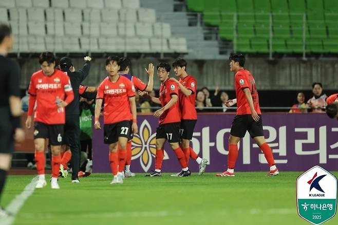 강원FC가 전반기 홈 경기를 치른 춘천송암스포츠타운. 제공 | 한국프로축구연맹