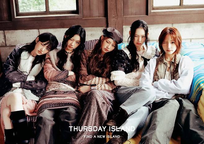 키키, 데뷔 후 첫 의류 모델 발탁(제공: 써스데이 아일랜드)