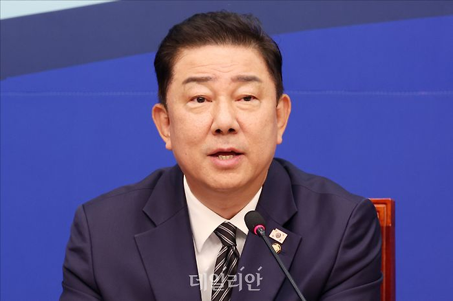 김병기 더불어민주당 대표직무대행 겸 원내대표 ⓒ데일리안 홍금표 기자
