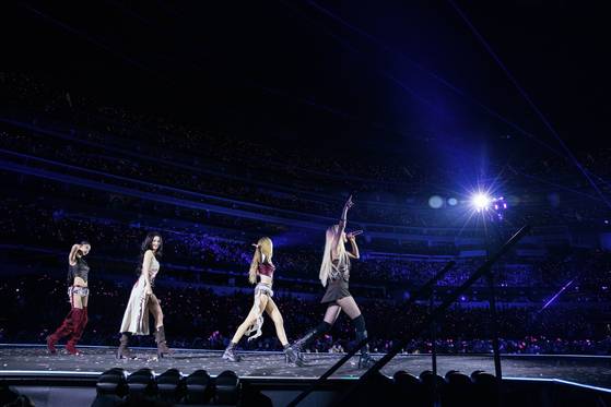 12일 블랙핑크 월드투어 ‘DEADLINE’ LA 콘서트. [사진 YG엔터테인먼트]