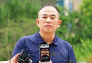 지난달 31일 김건희특검에 출석한 ‘정치 브로커’ 명태균 씨.  /연합뉴스