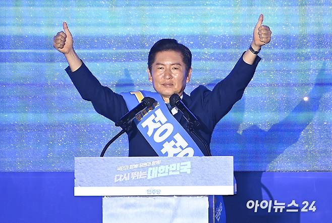 정청래 더불어민주당 당대표 후보가 2일 오후 경기 고양시 일산서구 킨텍스에서 열린 제2차 임시전국당원대회에서 정견발표를 하고 있다. [사진=곽영래 기자]