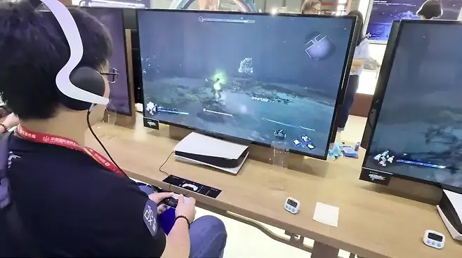 ▲ 기회를 봐서 튕겨내면서 추가타로 피니셔에 해방 연타까지 화끈하게 극딜 타이밍을 ON