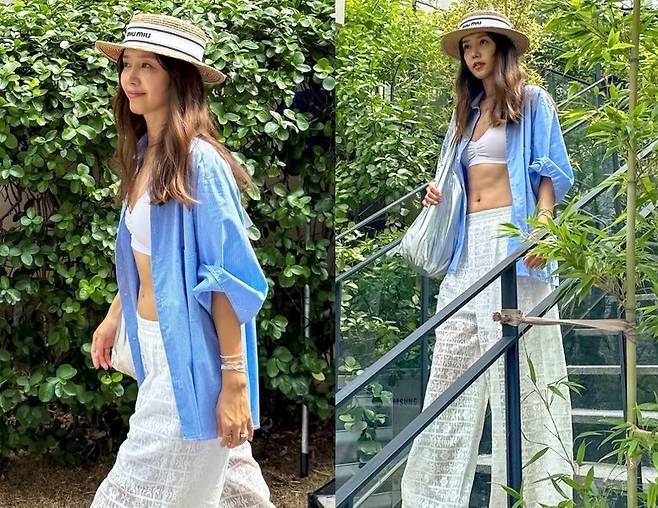 채정안이 리조트에서도 완벽한 감각을 자랑하며 또 한 번 ‘채정안 표 여름룩’의 정석을 선보였다.사진=채정안 SNS