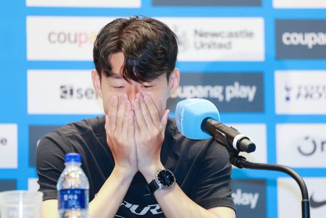 잉글랜드 프로축구 토트넘 손흥민이 2일 서울 영등포구 IFC 더포럼에서 열린 2025 쿠팡플레이 시리즈 기자회견에 참석해 있다. / 연합뉴스