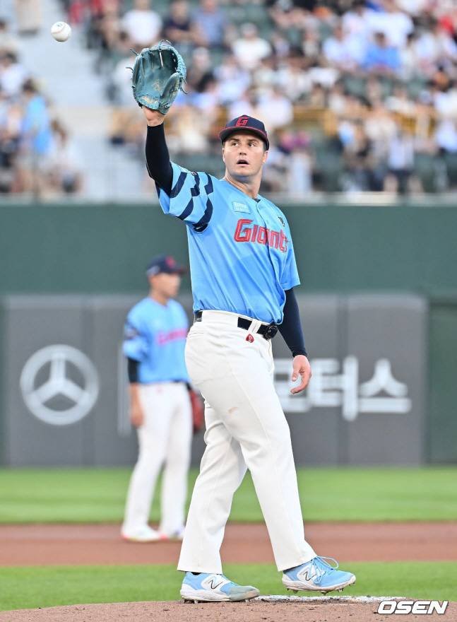 데이비슨.