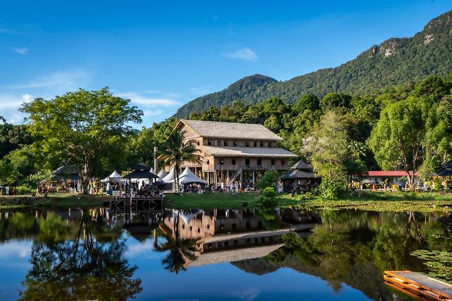 레인포레스트 월드 뮤직 페스티벌이 열린 사라왁 문화 마을 전경