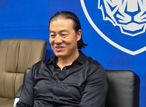 2일 수원FC와의 경기 앞서 취재진 만난 김판곤 감독 [촬영 최송아]