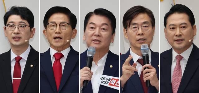 국민의힘 주진우(왼쪽부터)·김문수·안철수·조경태·장동혁 당 대표 후보가 3일 서울 여의도 국민의힘 당사에서 열린 제6차 전당대회 후보자 비전대회에서 정견을 발표하고 있다. 연합뉴스