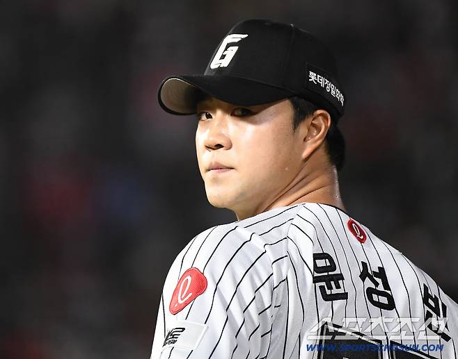 26일 부산 사직구장에서 열린 KIA와 롯데의 경기. 9회초 윤성빈이 등판하고 있다. 부산=정재근 기자 cjg@sportschosun.com/2025.7.26/