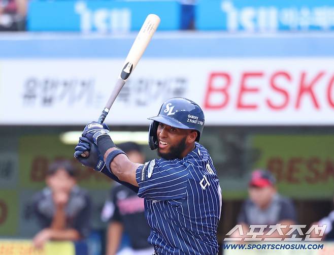 삼성 디아즈가 1회말 1타점 적시타를 치고 있다. 사진제공=삼성 라이온즈