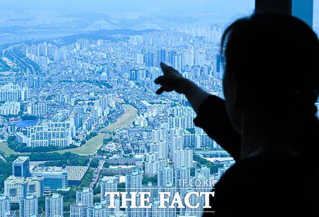 정부의 6·27 부동산 대출 규제로 정책 대출 한도가 축소되면서, 서울시 신혼부부용 장기전세주택 '미리내집' 입주를 위한 자금 조달도 한층 어려워졌다./장윤석 기자