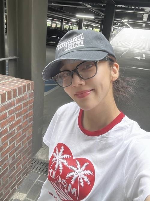 배우 손담비가 출산 후 114일 만에 여유를 되찾은 근황을 전했다. 사진=손담비 SNS