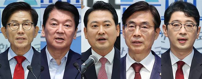 국민의힘 선거관리위원회는 8월 22일 치러질 전당대회의 예비경선에 당대표 후보 5인, 최고위원 후보 11인, 청년 최고위원 후보 4인이 진출한다고 1일 밝혔다. 왼쪽부터 가나다순으로 김문수, 안철수, 장동혁, 조경태, 주진우 당대표 후보. 뉴스1