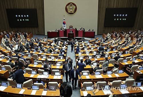 우원식 국회의장이 방송법 개정안을 4일 국회 본회의에 상정했다. 연합뉴스