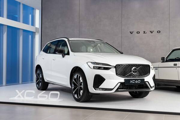 볼보 신형 XC60