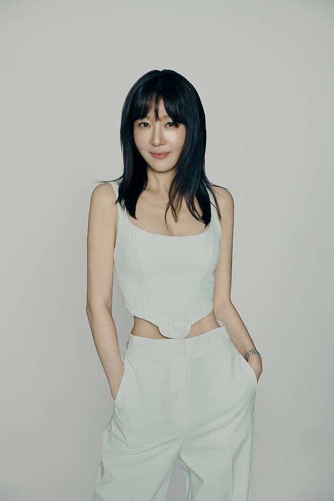 엄지원