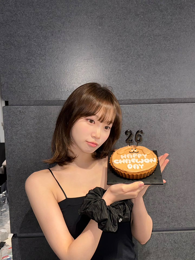 르세라핌 김채원 인스타그램.