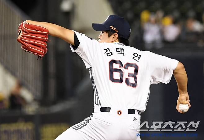 25일 잠실구장에서 열린 두산 베어스와 LG 트윈스의 경기. 두산 김택연이 역투하고 있다. 잠실=박재만 기자 pjm@sportschosun.com/2025.07.25/