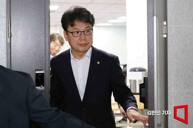 진성준 더불어민주당 의원. 김현민 기자
