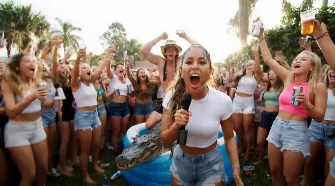 지난 6월 11일 NBA 파이널 스트리밍 중 등장한 온라인 거래 플랫폼 ‘칼시(Kalshi)’의 광고 중 한 장면./