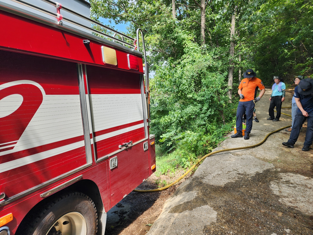 ▲ 강원소방본부는 최근 가뭄으로 어려움을 겪고 있는 삼척 지역에 급수를 지원했다. 강원소방본부 제공