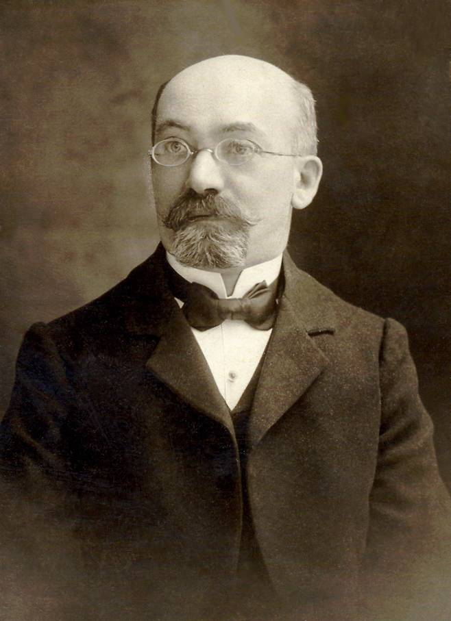 Ludoviko Lazaro Zamenhof, creator of Esperanto, photographed in 1900. [WIKIPEDIA]