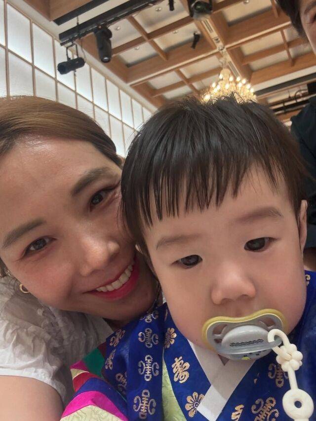 신봉선과 강재준-이은형 아들 현조. /신봉선 소셜미디어