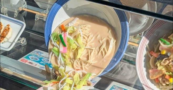 일본도 최고 기온 40도가 넘는 기록적인 폭염이 이어지는 것으로 나타났다. 엑스 갈무리