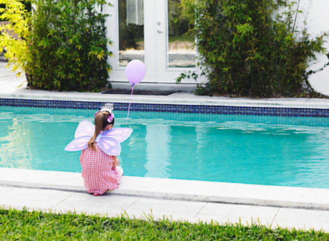 수영장 관련 이미지. 기사와 직접적인 관련 없음. 아이클릭아트