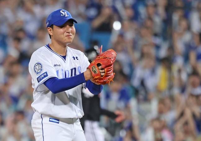 삼성 이승현이 지난달 4일 대구 LG전에서 8회를 마치고 내려가고 있다. /사진=삼성 라이온즈 제공