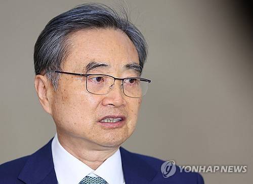 취재진 질문에 답하는 조현 외교부 장관 [연합뉴스 자료사진. 재판매 및 DB 금지]