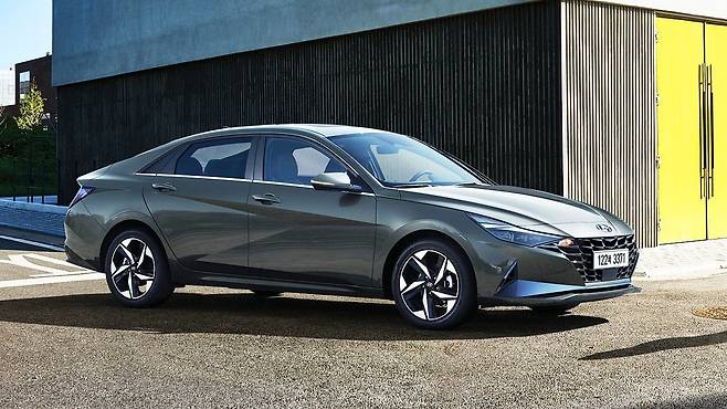 현대차 아반떼 CN7