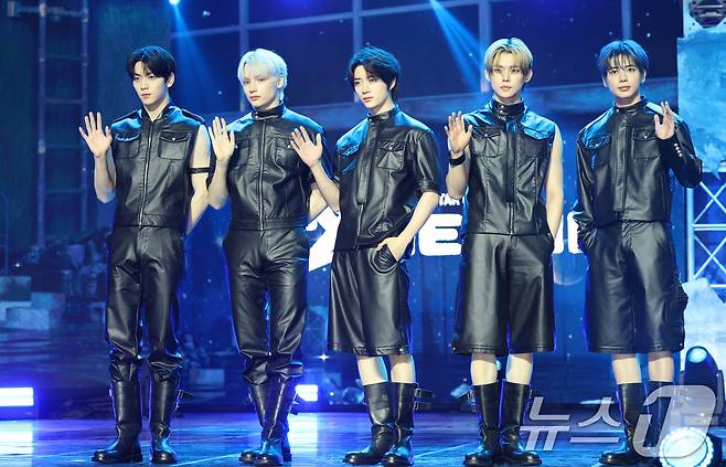 그룹 투모로우바이투게더(TXT,TOMORROW X TOGETHER) 수빈(왼쪽부터)과 휴닝카이, 범규, 연준, 태현  2025.7.21/뉴스1 ⓒ News1 권현진 기자