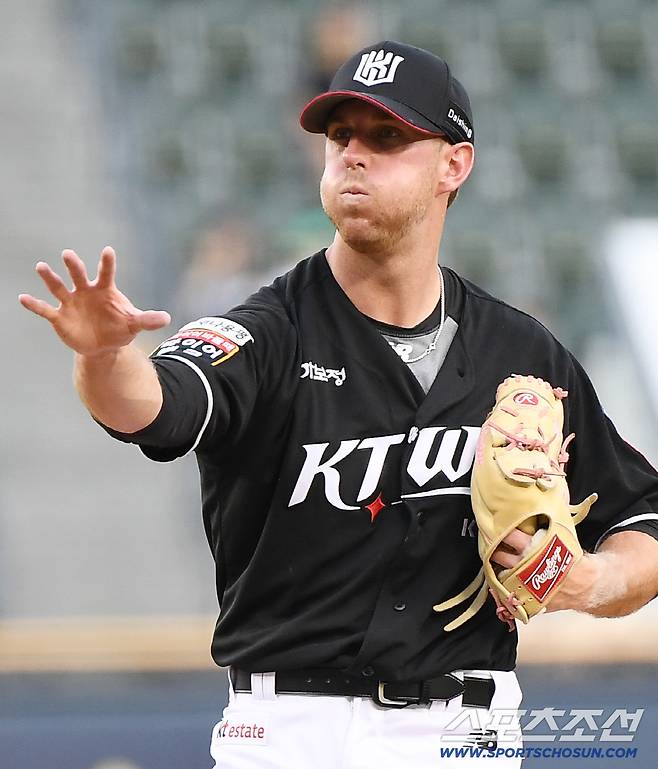 30일 서울 잠실구장에서 열린 KT-LG전. KT 선발투수로 마운드에 오른 패트릭. 잠실=정재근 기자 cjg@sportschosun.com/2025.7.30/
