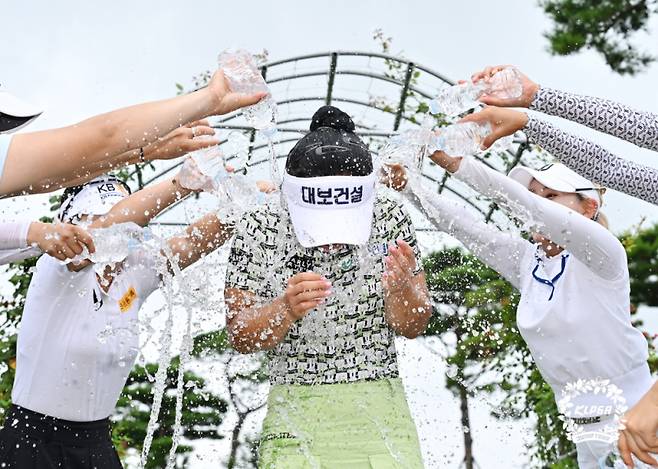 KLPGA 2025 솔라고 점프투어 12차전 우승을 차지한 양효진. KLPGA 제공