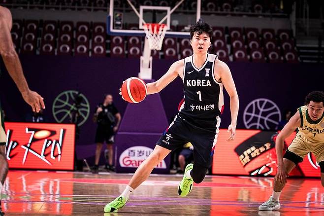 [서울=뉴시스] 남자 농구 국가대표팀의 이현중. (사진=FIBA 제공) *재판매 및 DB 금지
