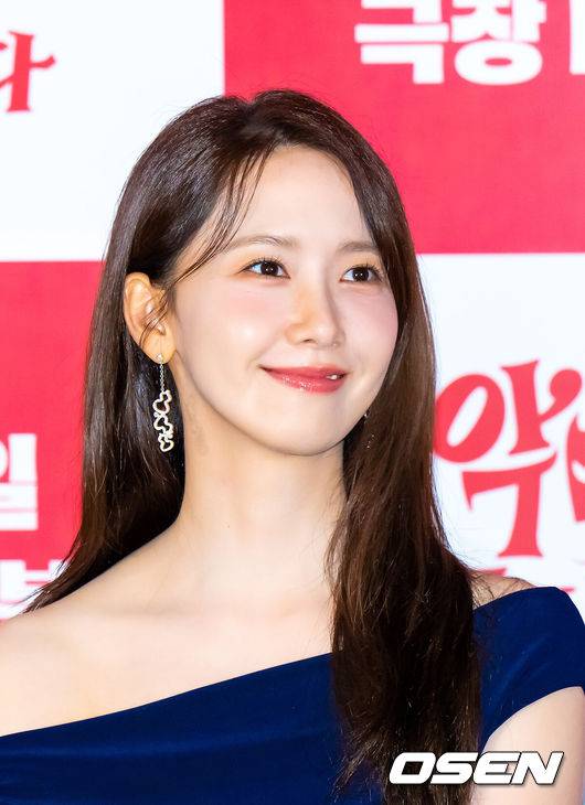 [OSEN=박준형 기자] 6일 오후 서울 용산아이파크몰 내 용산 CGV에서 영화 ‘악마가 이사왔다’ 언론시사회가 진행됐다.‘악마가 이사왔다’ 는 새벽마다 악마로 깨어나는 선지(임윤아)를 감시하는 기상천외한 아르바이트에 휘말린 청년 백수 길구(안보현)의 고군분투를 담은 악마 들린 코미디.&nbsp; 배우 임윤아가 미소 짓고 있다  2025.08.06 / soul1014@osen.co.kr