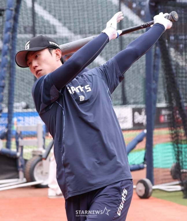 롯데 전민재. /사진=김진경 대기자